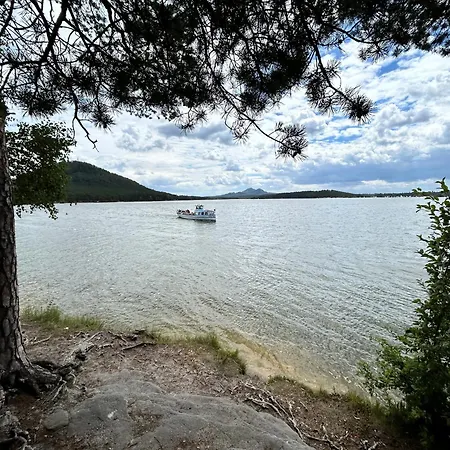 U Frantiska Machovo Jezero Apartament *