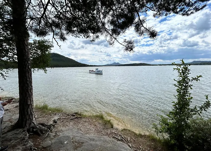 U Frantiska Machovo Jezero Διαμέρισμα *